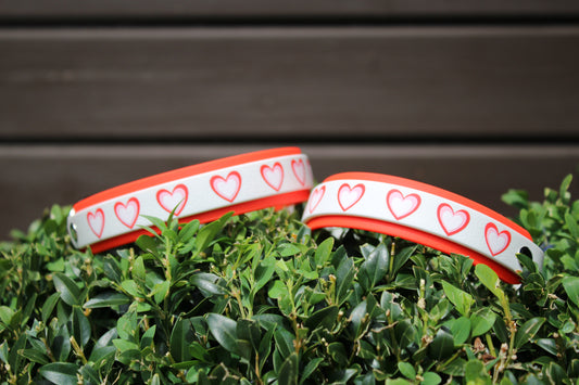 Heart Throb Collar